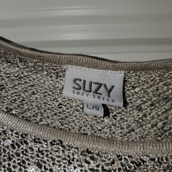 Suzy Shier asymmetrical batwing glitter knit top size large - Picture 5 of 5